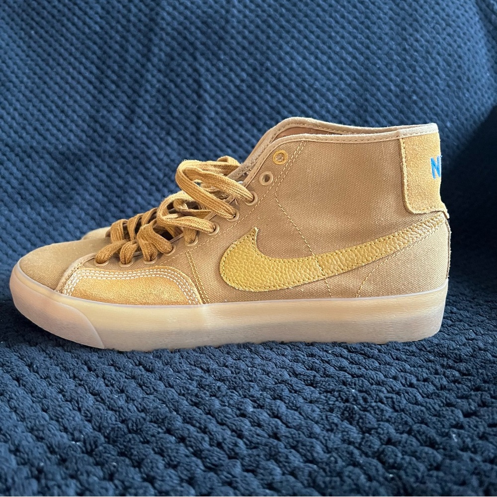 Nike SB BLZR Court Mid Premium Desert Ocher - Mens size 8 NEW - Picture 2 of 9